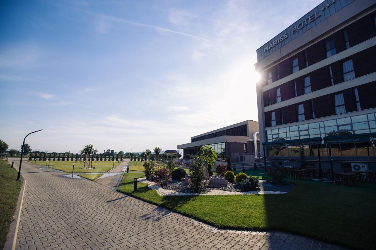 Hotel Mariss Алба Юлия Екстериор снимка